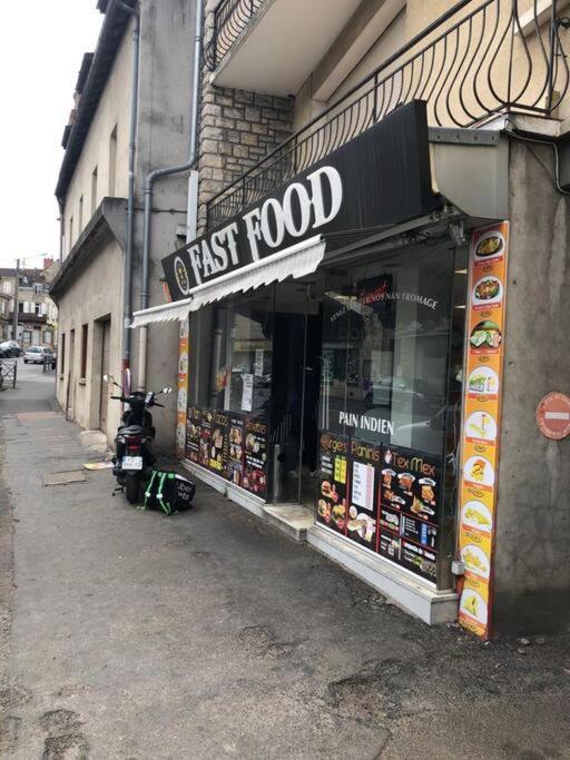 Logement A Brive Avec Terrasse Et Climatisation - Pres De La Gare Et Du Centre-Ville - Wifi Et Stationnement Gratuit Extérieur photo