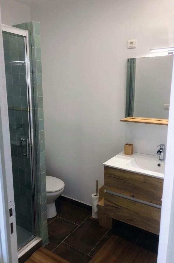 Logement A Brive Avec Terrasse Et Climatisation - Pres De La Gare Et Du Centre-Ville - Wifi Et Stationnement Gratuit Extérieur photo